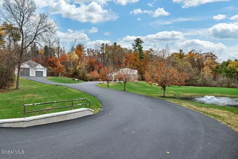 Exterior - 1306 Putnam Rd, Schenectady, NY 12306 photo 5 of 5