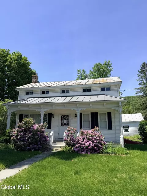 127 Walhalla Rd, Fulton, NY 12122