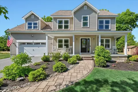 3 Tomaselli Ct, Ballston Spa, NY 12020