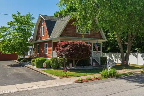74 N Hudson St, Mechanicville, NY 12118