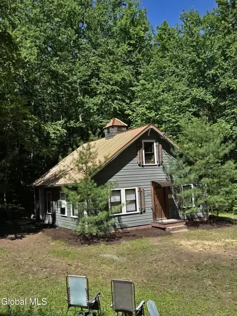174 Gull Bay Rd, Putnam Station, NY 12861