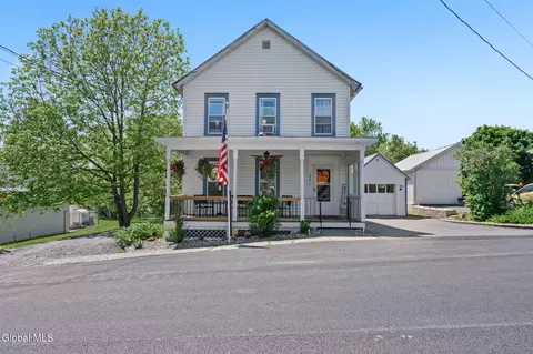 106 Cumpston St, Esperance, NY 12066
