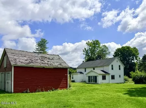 15 Kokley Ave, Hoosick Falls, NY 12090