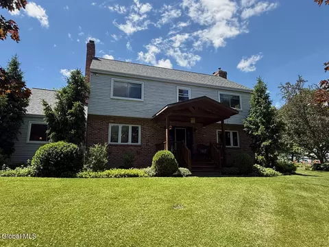 267 Kenyon Rd, Greenwich, NY 12834