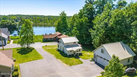 67 Connolly Rd, Ballston Lake, NY 12019