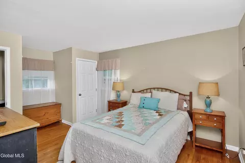 Bedroom - 2 Avon Rd, Delmar, NY 12054 photo 1 of 8