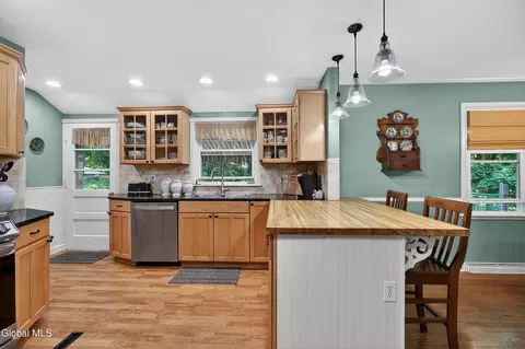 Kitchen - 2 Avon Rd, Delmar, NY 12054 photo 2 of 6
