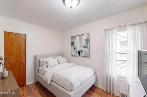 Bedroom - 1315 Van Cortland St, Schenectady, NY 12303 photo 5 of 11