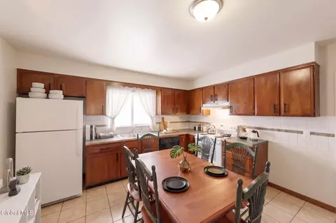 Kitchen - 1315 Van Cortland St, Schenectady, NY 12303 photo 2 of 4