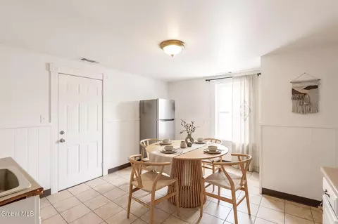 Dining - 1315 Van Cortland St, Schenectady, NY 12303 photo 3 of 3