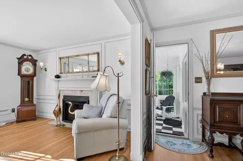 Entry Way - 1334 Ruffner Rd, Schenectady, NY 12309 photo 7 of 8