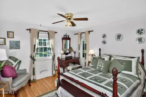 Bedroom - 1334 Ruffner Rd, Schenectady, NY 12309 photo 1 of 14