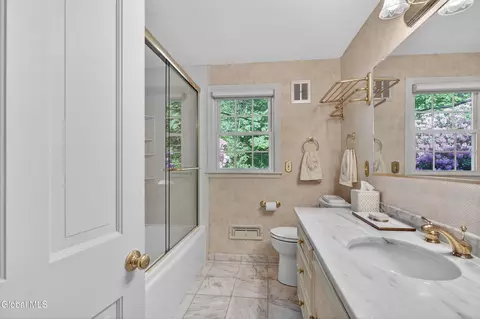 Bath - 1334 Ruffner Rd, Schenectady, NY 12309 photo 11 of 11