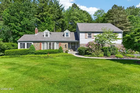 1334 Ruffner Rd, Schenectady, NY 12309