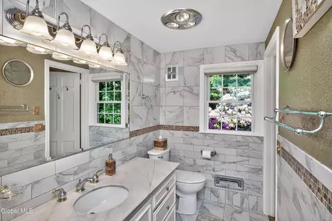 Bath - 1334 Ruffner Rd, Schenectady, NY 12309 photo 7 of 11