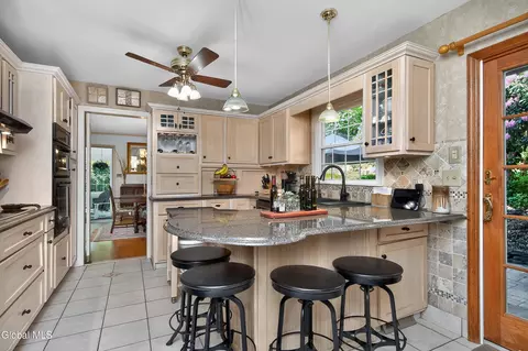 Kitchen - 1334 Ruffner Rd, Schenectady, NY 12309 photo 1 of 10