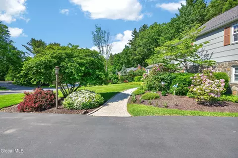 Exterior - 1334 Ruffner Rd, Schenectady, NY 12309 photo 9 of 23