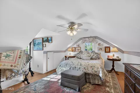 Bedroom - 1334 Ruffner Rd, Schenectady, NY 12309 photo 14 of 14