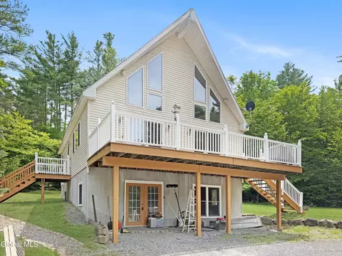 483 Shaw Hill Rd, Adirondack, NY 12808