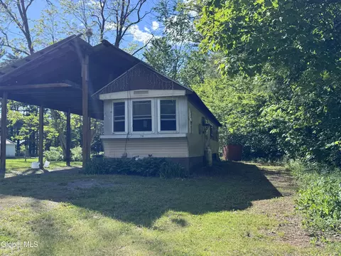 1706 State Highway 30, Mayfield, NY 12117