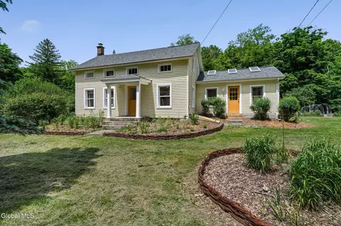 1166 Ny-143, Coeymans Hollow, NY 12046