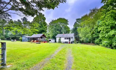 Exterior - 89 Maple Ave, Hunter, NY 12442 photo 2 of 4