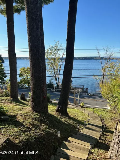 696 Ny-9p, Saratoga Springs, NY 12866
