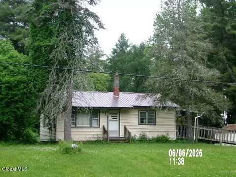 10221 State Route 40, Granville, NY 12832