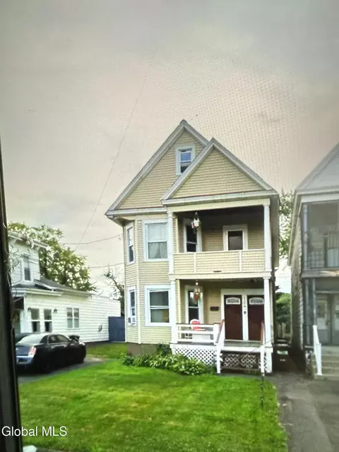 137 Second St, Waterford, NY 12188