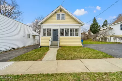 17 Tremont St, Albany, NY 12205
