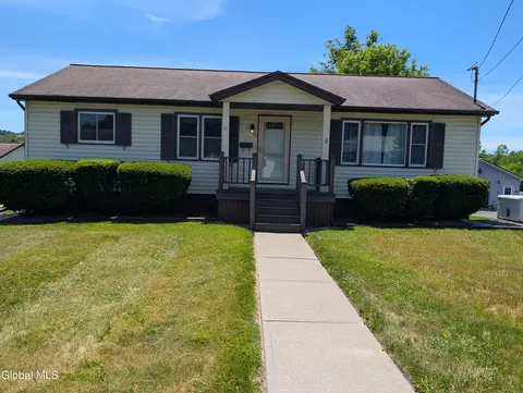 12 Goodrich Ave, Fort Plain, NY 13339