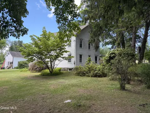 3002 Consaul Rd, Schenectady, NY 12304
