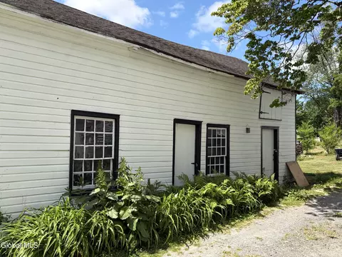 3002 Consaul Rd, Schenectady, NY 12304 photo 4