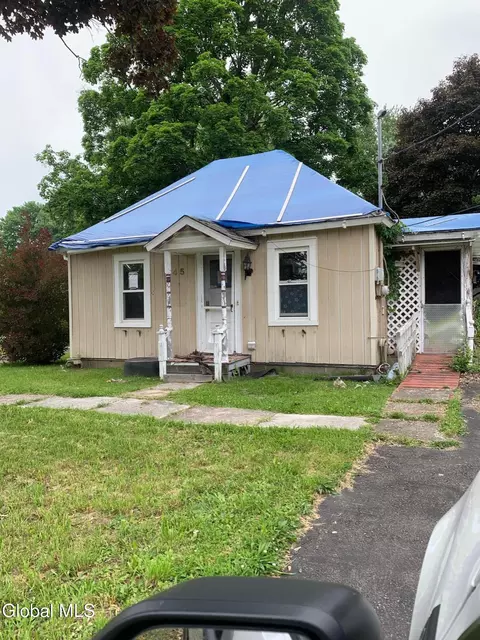 45 Stimpson Ave, Castleton On Hudson, NY 12033