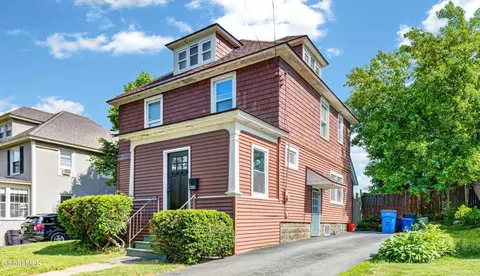 404 Prospect St, Johnstown, NY 12095