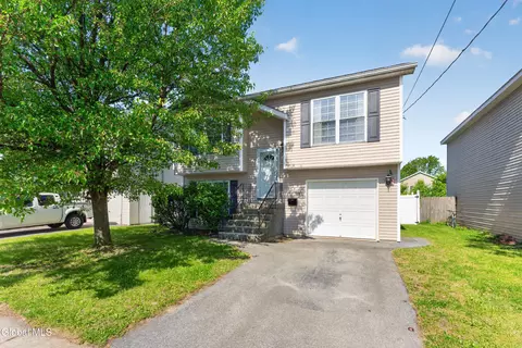 2315 5th Ave, Watervliet, NY 12189