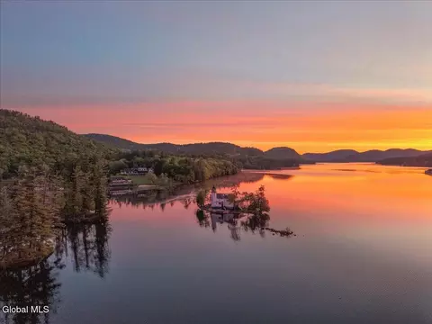 354 Palisades Rd, Brant Lake, NY 12815