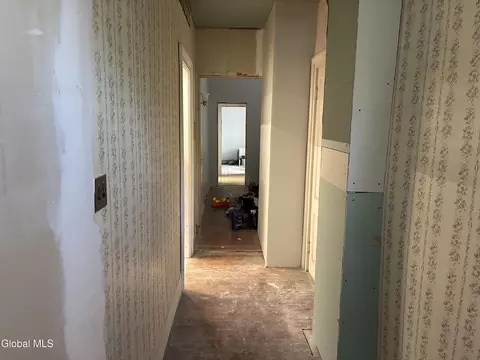 Entry Way - 603 Nott St, Schenectady, NY 12308 photo 3 of 3
