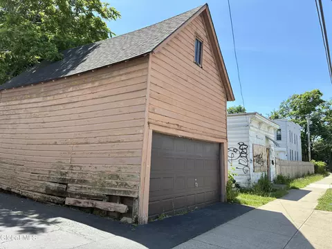 Exterior - 603 Nott St, Schenectady, NY 12308 photo 8 of 8