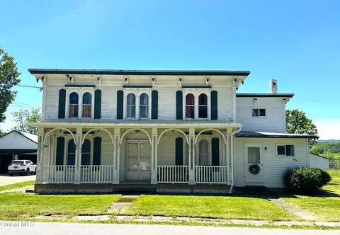 564 W Ames Rd, Canajoharie, NY 13317