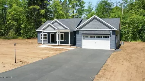 11 Elsies Way, Queensbury, NY 12804