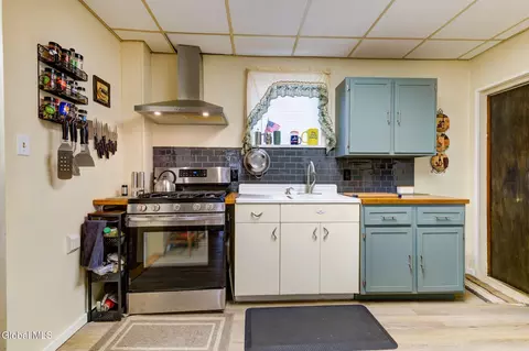 Kitchen - 876 Thompson St, Schenectady, NY 12306 photo 1 of 5
