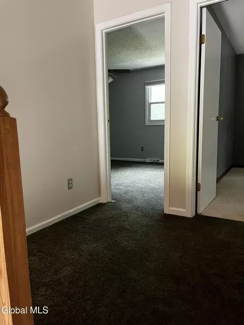 Entry Way - 3287 E Old State Rd, Schenectady, NY 12303 photo 4 of 6