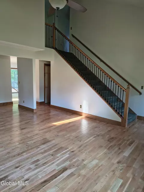 Living - 3287 E Old State Rd, Schenectady, NY 12303 photo 2 of 6