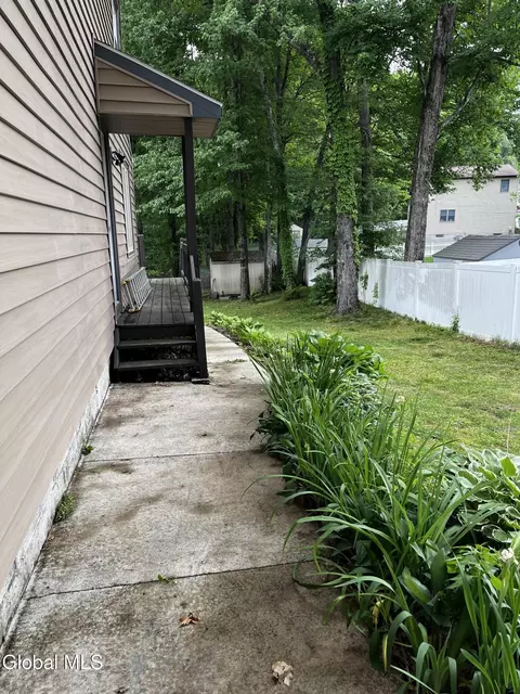 Exterior - 3287 E Old State Rd, Schenectady, NY 12303 photo 24 of 29