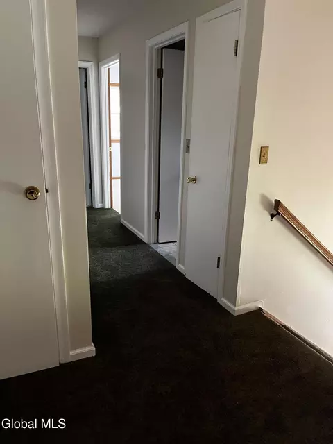 Entry Way - 3287 E Old State Rd, Schenectady, NY 12303 photo 5 of 6