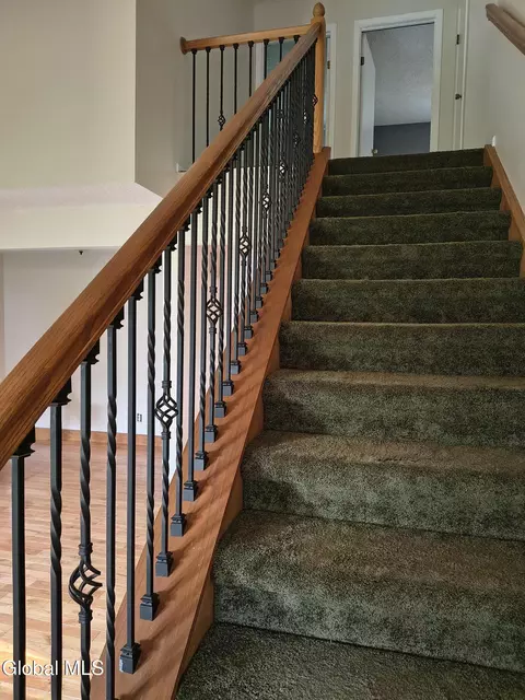 Entry Way - 3287 E Old State Rd, Schenectady, NY 12303 photo 5 of 7