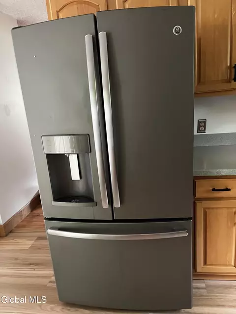 Kitchen - 3287 E Old State Rd, Schenectady, NY 12303 photo 5 of 5