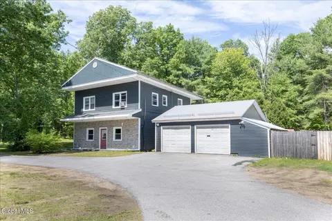 1069 Saratoga Rd, Gansevoort, NY 12831