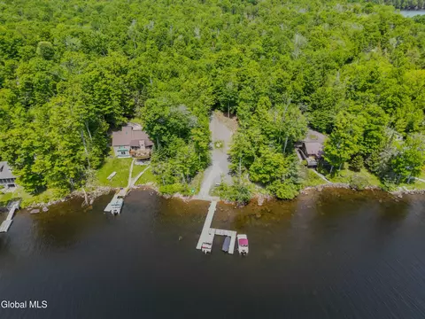 601 N Shore Peck Lake Rd, Gloversville, NY 12078